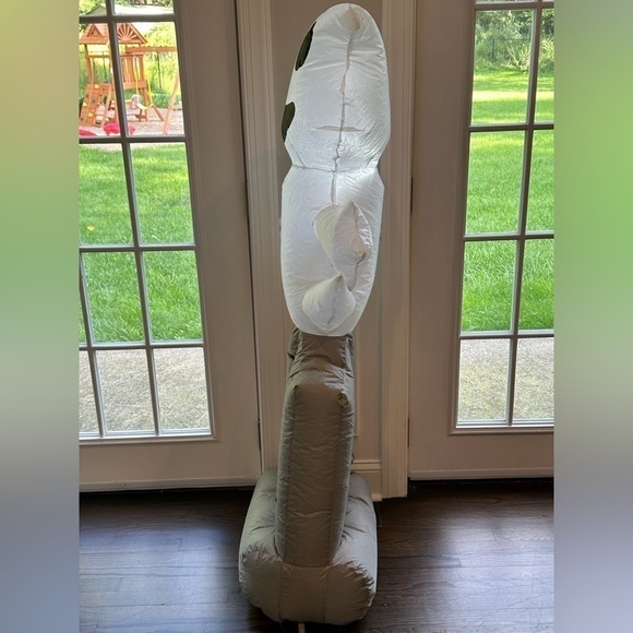 Inflatable Ghosts Tombstones Decoration 5Ft LED - Picture 2 of 4